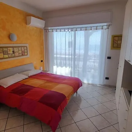 Serenella - Frontemare Apartament Diano Marina
